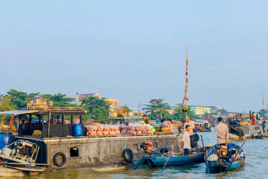 1 DAY SAIGON MEKONG DELTA CRUISING MOTORCYCLING.HIB1DSCM1 color