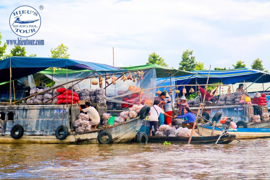 2 DAY 1 NIGHT - CAN THO MEKONG DELTA 3 AUTHENTIC FLOATING MARKETS color