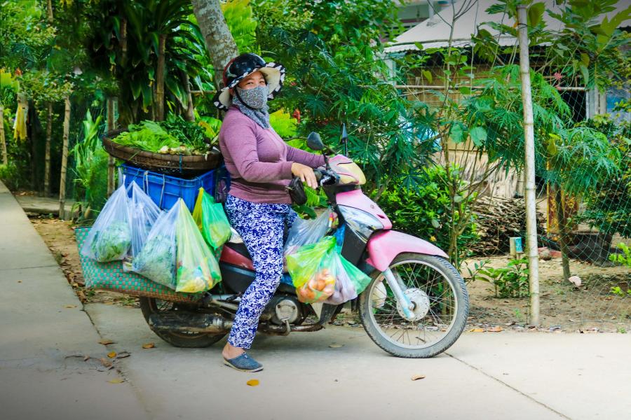 4 DAY SAIGON - CU CHI - MEKONG DELTA INSIDER - HIB4DMKIS1 color