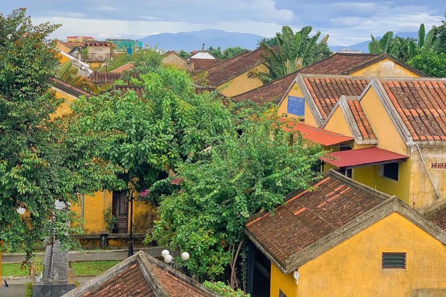 DA NANG – HUE – HOI AN  4 DAYS 3 NIGHTS color