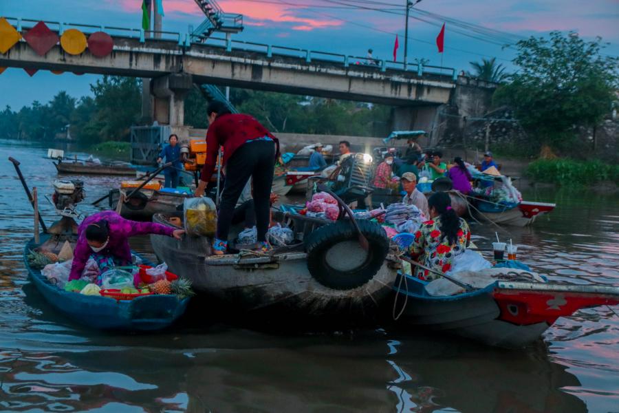 HALF DAY CAN THO - PHONG DIEN FLOATING MARKET -  SMALL CANAL color