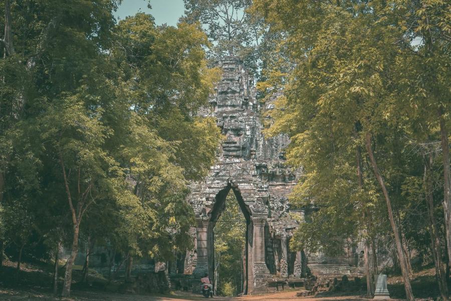 INCREDIBLE CAMBODIA TRIP 3 DAYS 2 NIGHTS - HOB3MC1 color